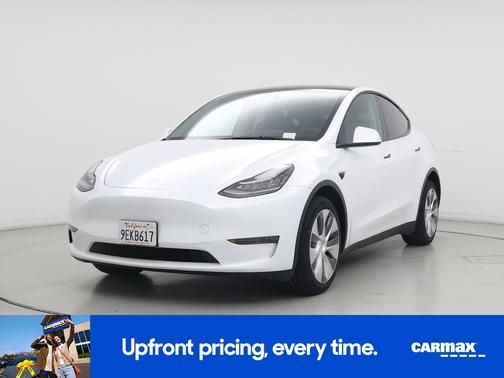 White 2023 Tesla Model Y Long Range