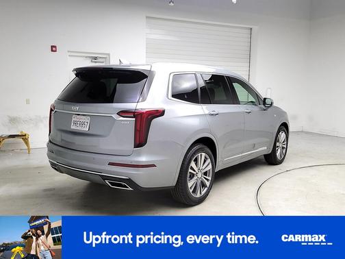 2025 Cadillac XT6 Premium Luxury