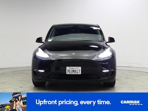 Black 2023 Tesla Model Y Performance