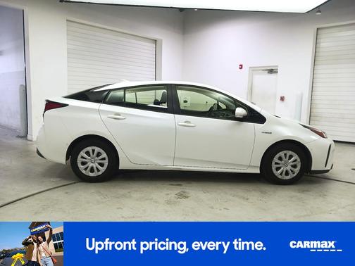 2019 Toyota Prius LE