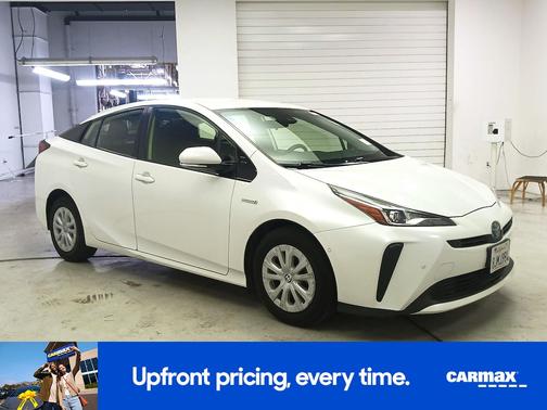 2019 Toyota Prius LE
