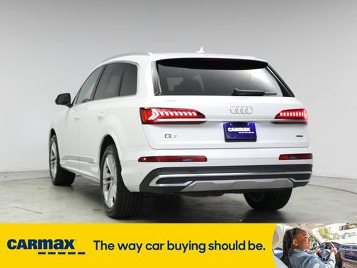 2023 Audi Q7 Premium Plus