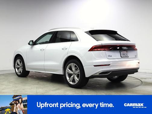 2023 Audi Q8 Premium