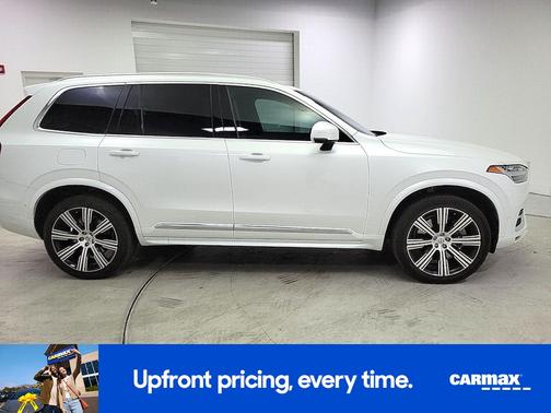 2023 Volvo XC90 Recharge Plug-In Hybrid T8 Ultimate Bright Theme