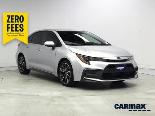 Silver 2022 Toyota Corolla SE