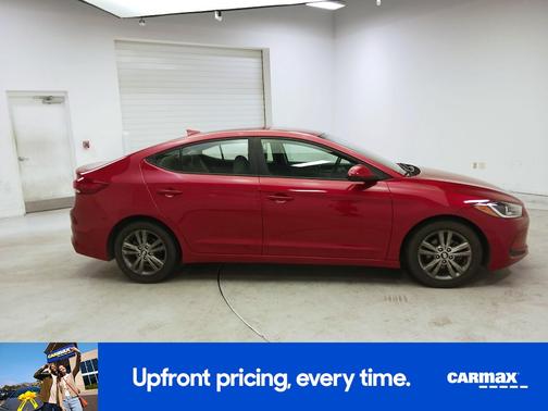 Red 2018 Hyundai ELANTRA SEL
