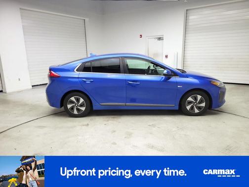 2017 Hyundai IONIQ Hybrid SEL