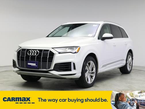 2023 Audi Q7 Premium Plus