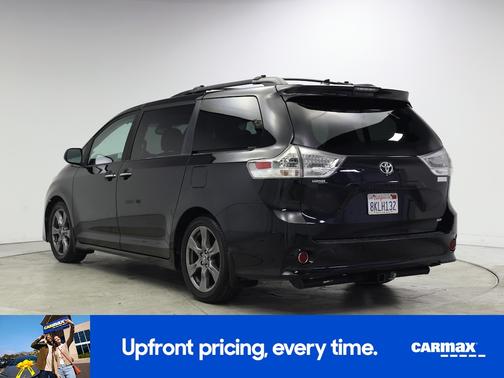 Black 2019 Toyota Sienna SE Premium