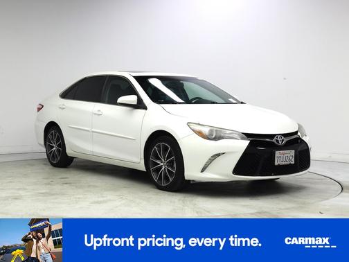White 2016 Toyota Camry XSE