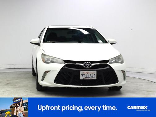White 2016 Toyota Camry XSE