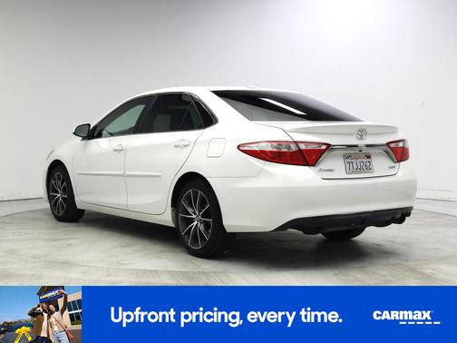 White 2016 Toyota Camry XSE