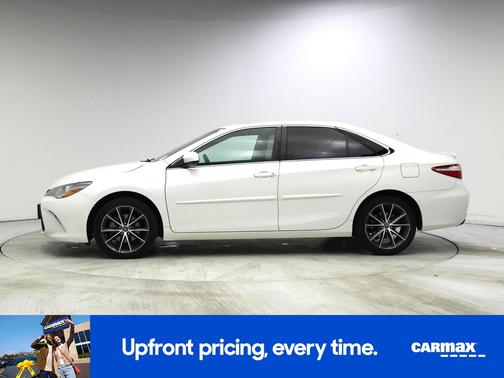 White 2016 Toyota Camry XSE