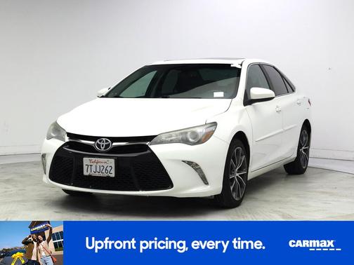 White 2016 Toyota Camry XSE