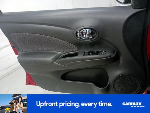 Red 2015 Nissan Versa SL