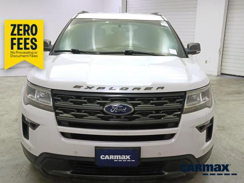 Pearl 2018 Ford Explorer XLT