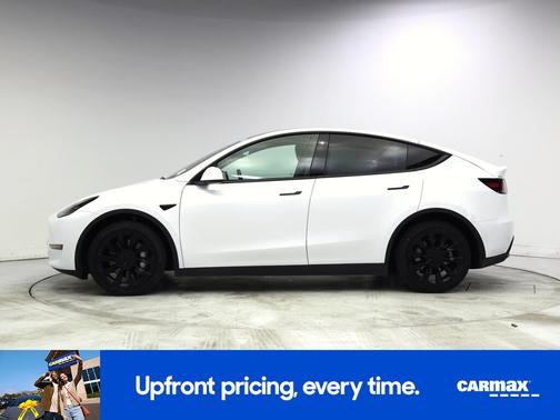 White 2023 Tesla Model Y Long Range