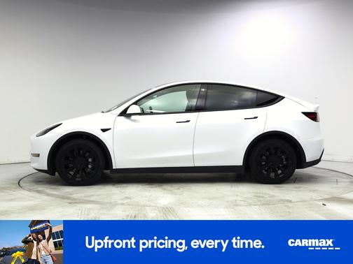 White 2023 Tesla Model Y Long Range