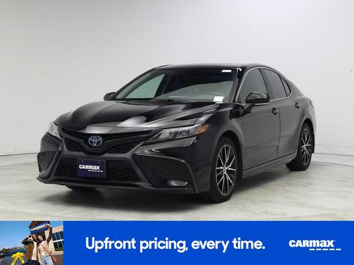 Black 2023 Toyota Camry Hybrid SE