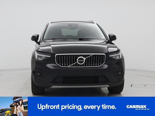 2023 Volvo XC40 B5 Plus Bright Theme
