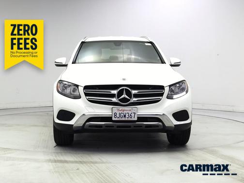 White 2019 Mercedes-Benz GLC 300