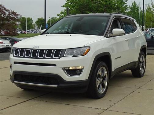 Photo 5 of 28 of 2019 Jeep Compass Limited