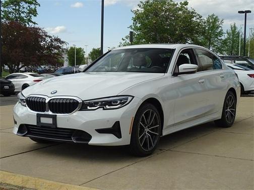 Photo 5 of 29 of 2019 BMW 330 i xDrive