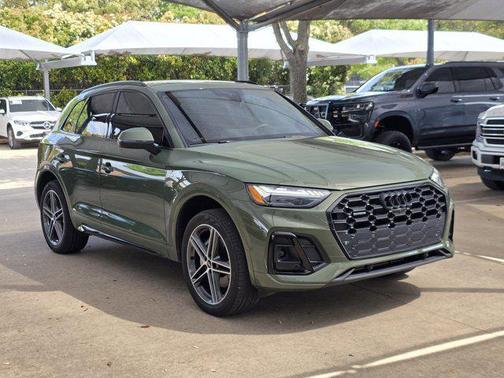 District Green Metallic 2023 Audi Q5 55 S line Prestige