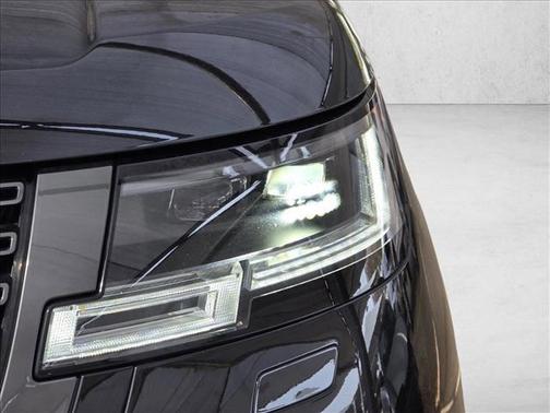 2023 Land Rover Range Rover P530 SE