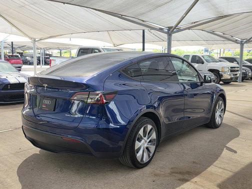 Deep Blue Metallic 2023 Tesla Model Y Long Range Dual Motor All-Wheel Drive