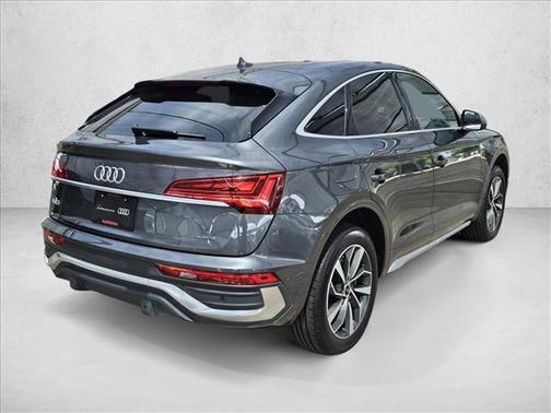 Daytona Gray Pearl Effect 2023 Audi Q5 45 S line Premium Plus