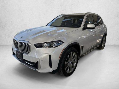 White 2025 BMW X5 xDrive40i