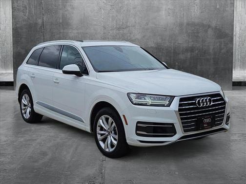 2019 Audi Q7 55 Premium Plus