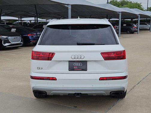 2019 Audi Q7 55 Premium Plus