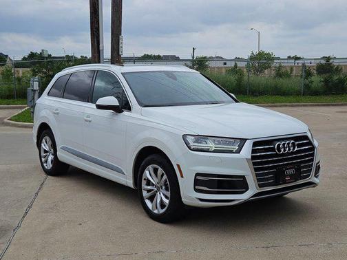 2019 Audi Q7 55 Premium Plus