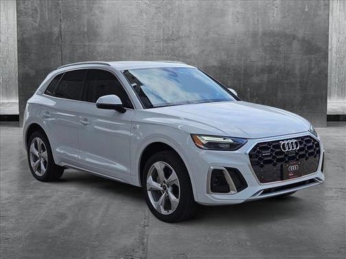 2025 Audi Q5 45 S line Premium Plus