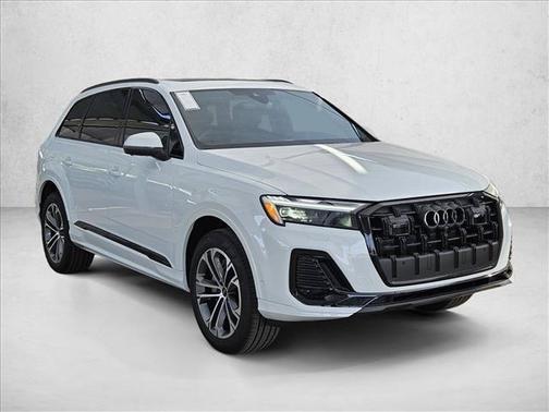 Glacier White Metallic 2026 Audi Q7 45 Premium