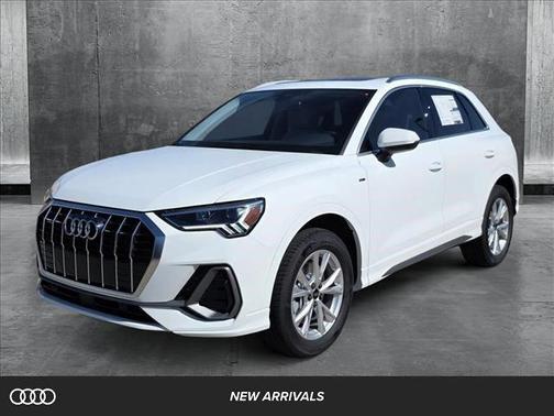 2025 Audi Q3 Premium 45 TFSI S line quattro Tiptronic