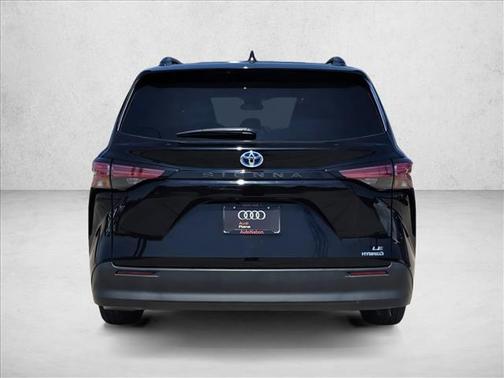 2021 Toyota Sienna LE