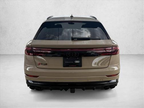 Sakhir Gold Metallic 2025 Audi SQ8 4.0T Premium Plus