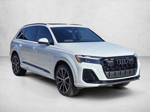 2026 Audi Q7 45 Premium Plus