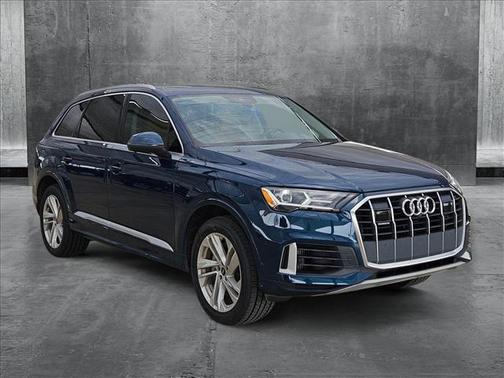2022 Audi Q7 55 Premium Plus