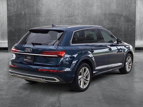 2022 Audi Q7 55 Premium Plus