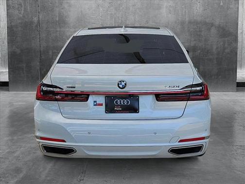 2022 BMW 750 i xDrive