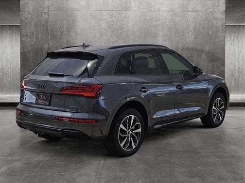 2024 Audi Q5 45 S line Premium