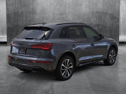 2024 Audi Q5 45 S line Premium