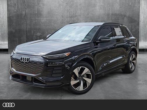 2025 Audi Q6 e-tron Premium Plus quattro