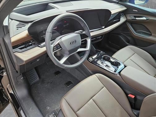 2025 Audi Q6 e-tron Premium Plus quattro