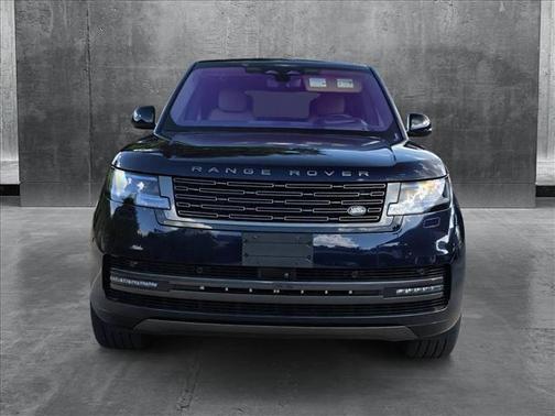 2023 Land Rover Range Rover P530 SE