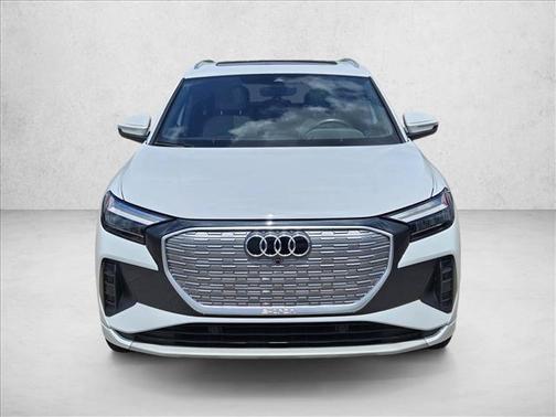 Glacier White Metallic 2024 Audi Q4 e-tron Premium Plus 40 RWD
